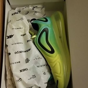 Mens nike air max 720 volt